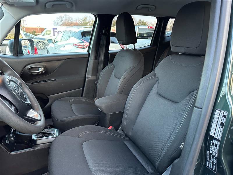 Used 2021 Jeep Renegade Sport image 12