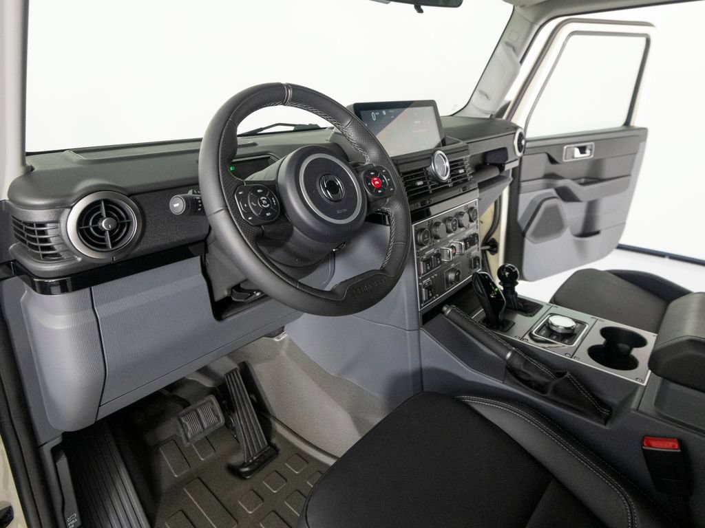 Used 2025 INEOS Grenadier Fieldmaster Edition AWD/4WD image 16