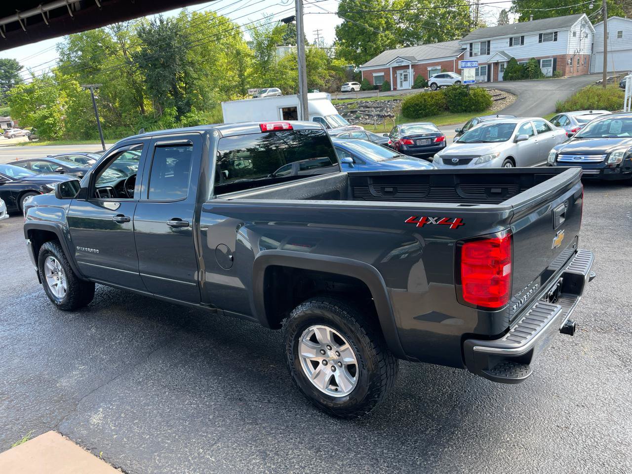 Used 2019 Chevrolet Silverado 1500 LT AWD/4WD image 10