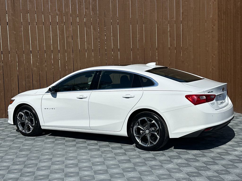 Used 2024 Chevrolet Malibu LT image 17