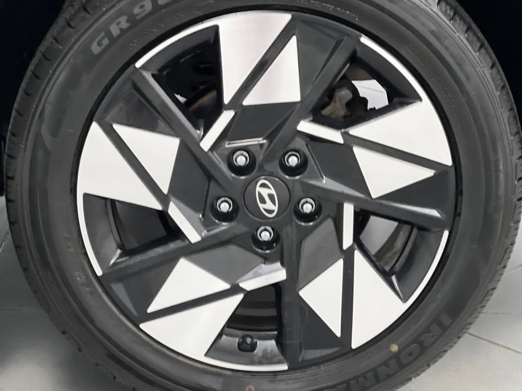 Used 2025 Hyundai Kona SEL FWD image 66