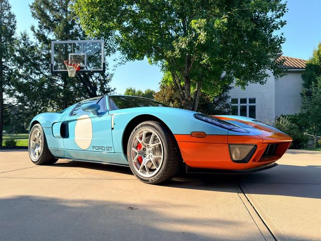 Used 2006 Ford GT RWD image 64