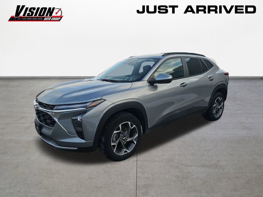 Used 2025 Chevrolet Trax LT w/ Driver Confidence Package 360° Tour