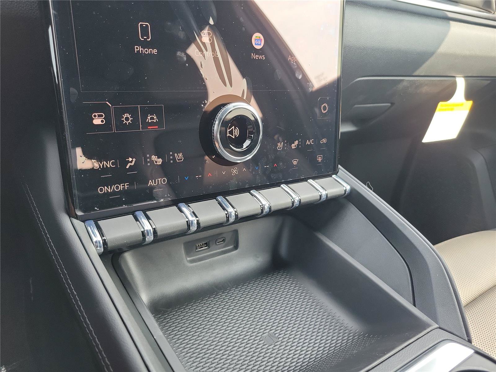 New 2027 GMC Terrain Elevation w/ Elevation Premium Package FWD image 29
