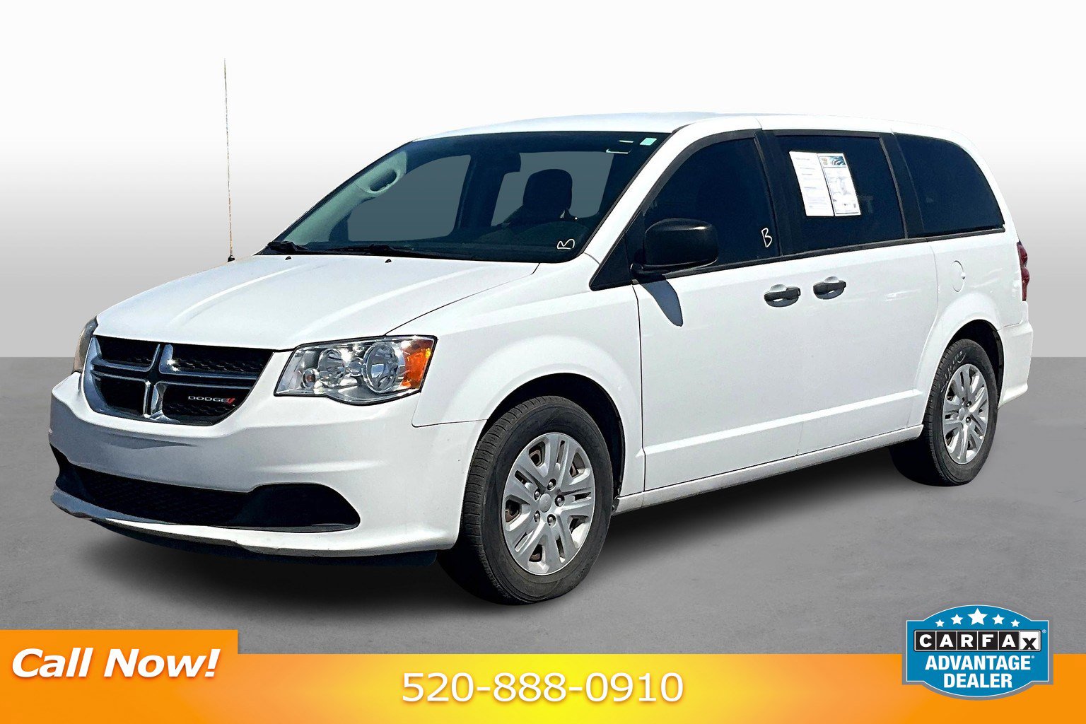 Used 2019 Dodge Grand Caravan SE w/ UConnect Hands-Free Group image 1