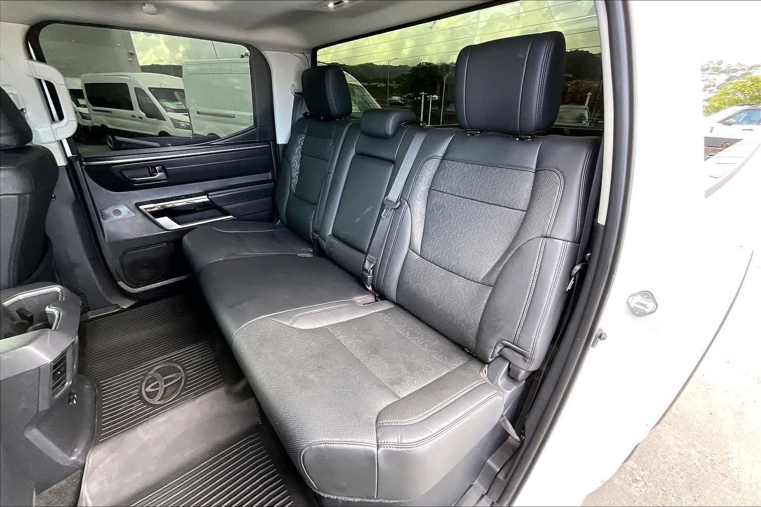 Used 2024 Toyota Tundra Limited AWD/4WD image 29