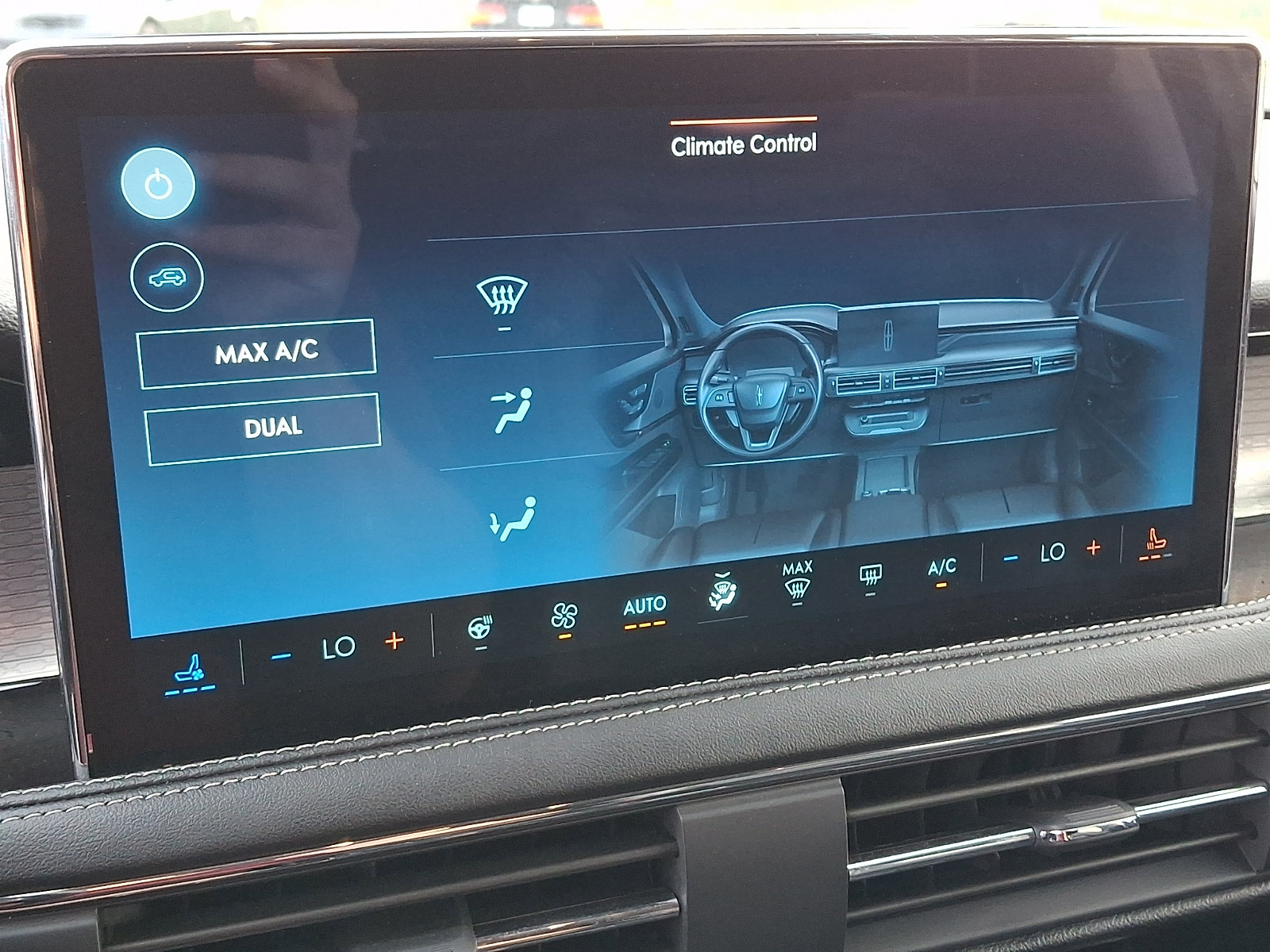 Certified 2026 Lincoln Corsair Premiere AWD/4WD image 16