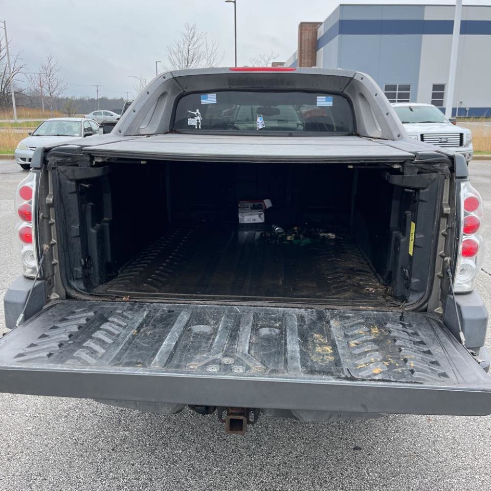 Used 2003 Chevrolet Avalanche 4x4 w/ Suspension Package, Off-Road image 15