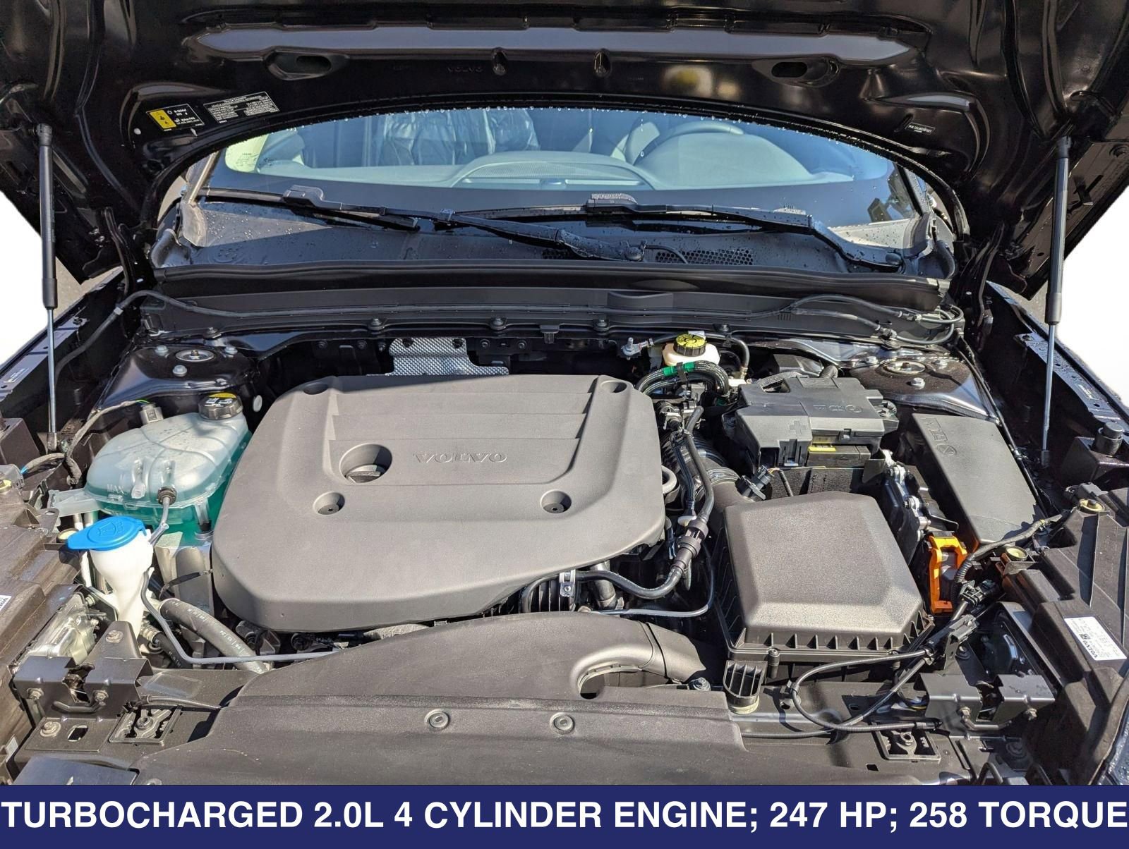 New 2025 Volvo XC40 B5 Core w/ Protection Package Premier AWD/4WD image 24