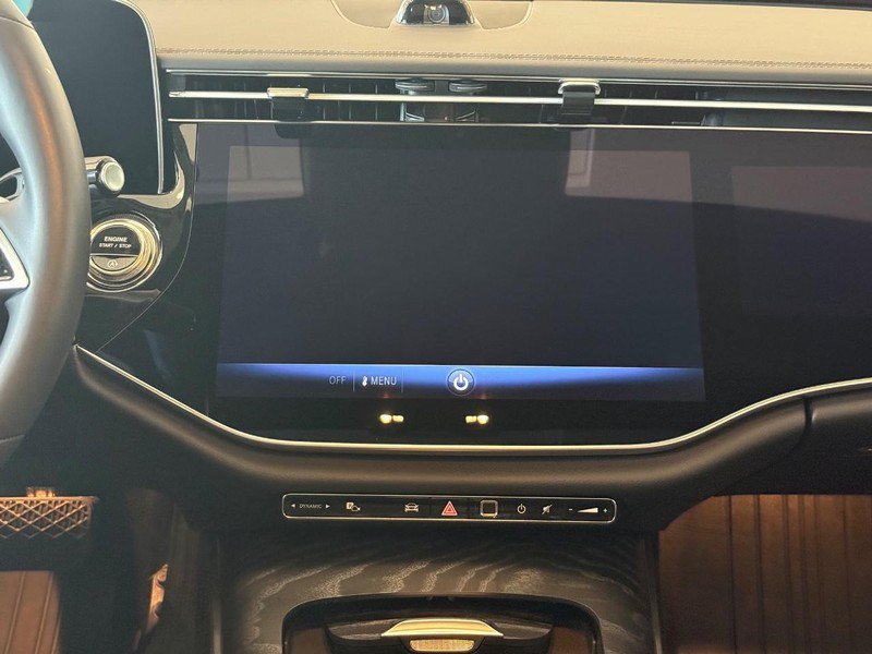 New 2026 Mercedes-Benz E 350 4MATIC Sedan image 11