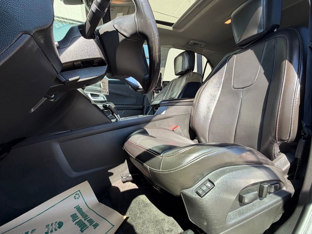 Used 2016 Chevrolet Equinox LTZ w/ Enhanced Convenience Package image 10
