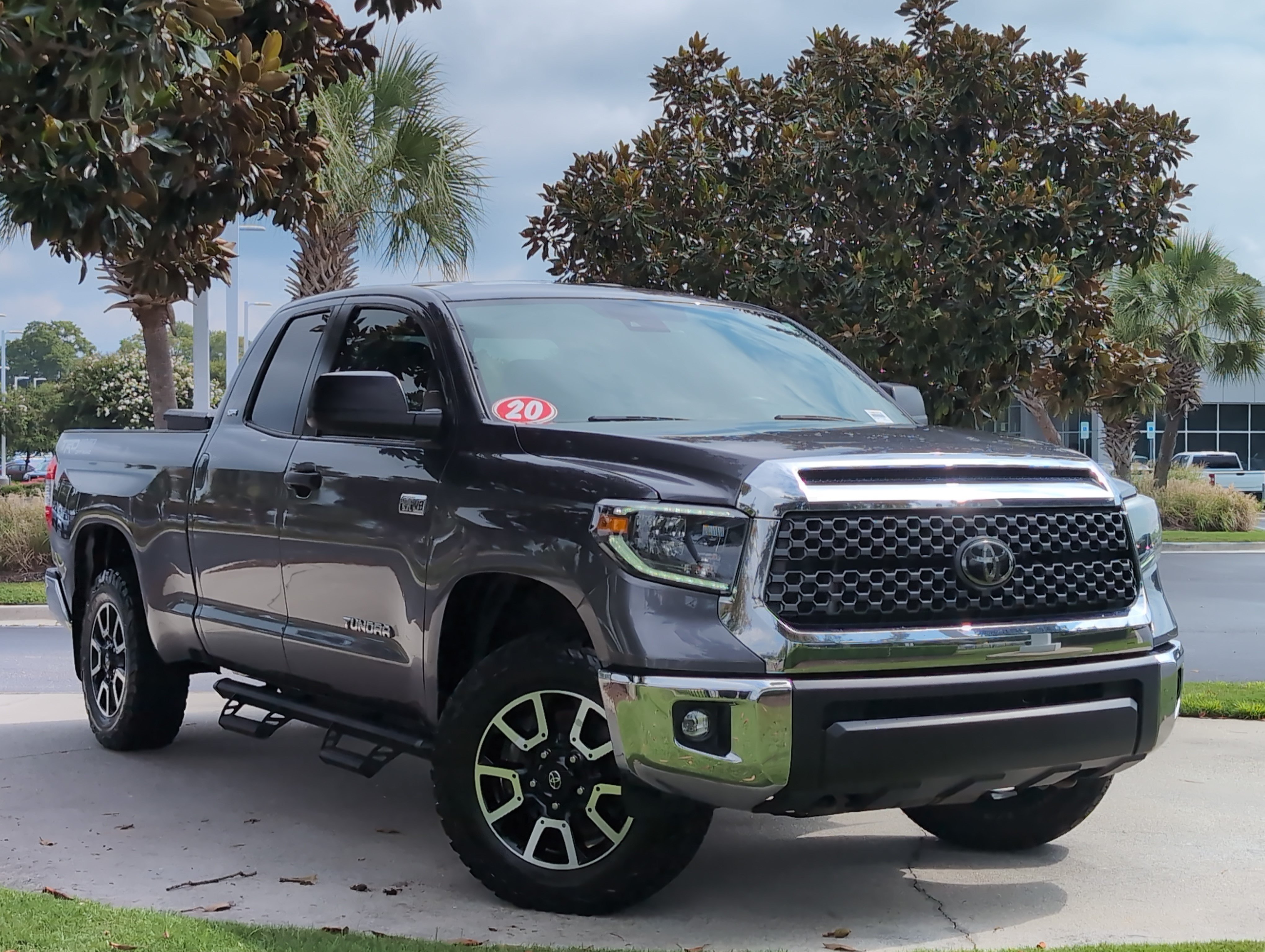 Certified 2020 Toyota Tundra SR5 w/ TRD Off-Road Package AWD/4WD image 2