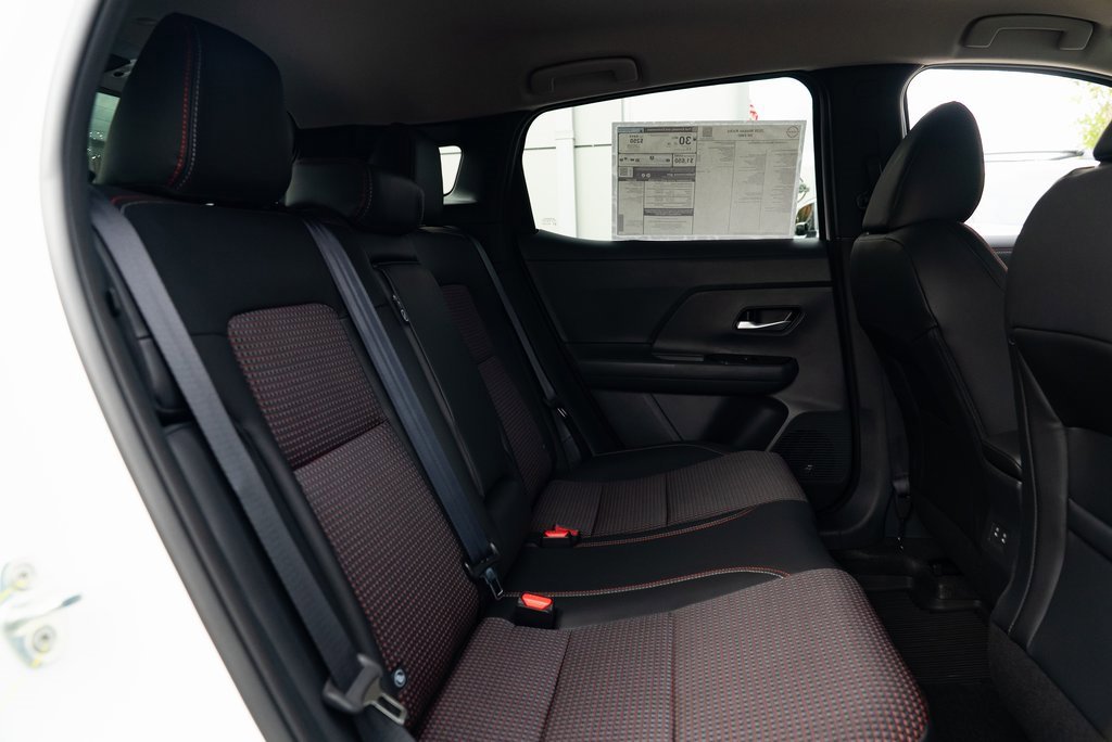 New 2026 Nissan Kicks SR w/ Cold Weather Package image 22