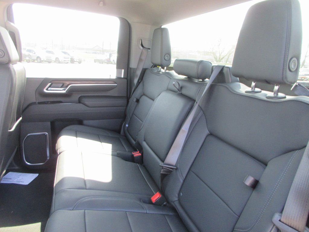 New 2026 GMC Sierra 2500 SLT image 15