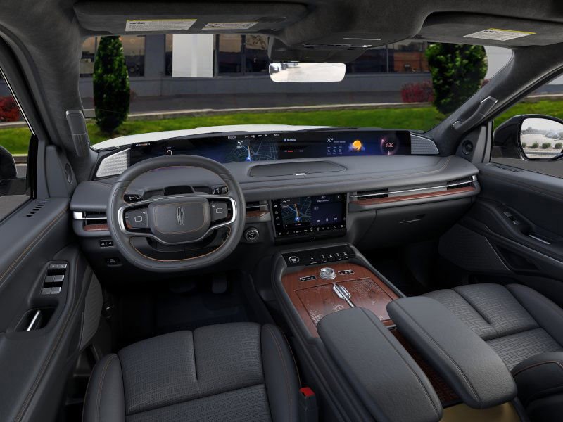 New 2025 Lincoln Navigator Black Label image 9