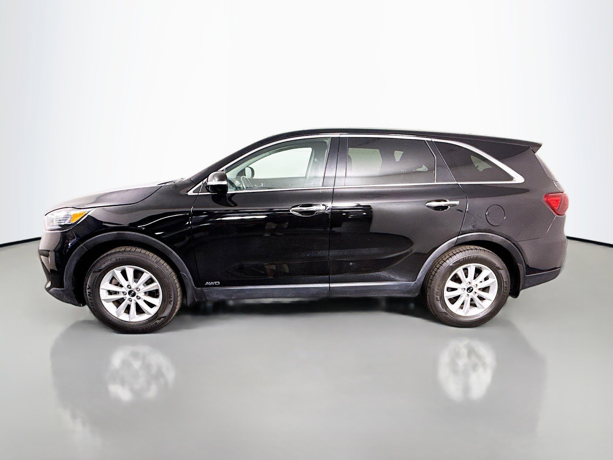 Used 2020 Kia Sorento LX image 6