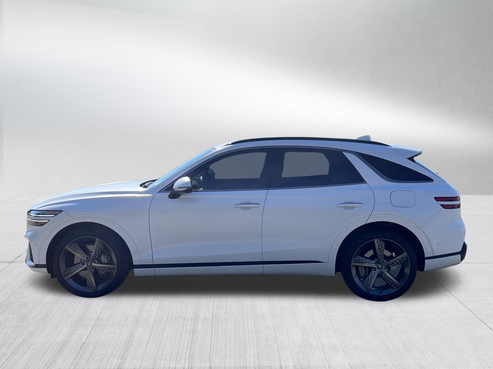 Used 2024 Genesis GV70 2.5T w/ Sport Prestige Package AWD/4WD image 4