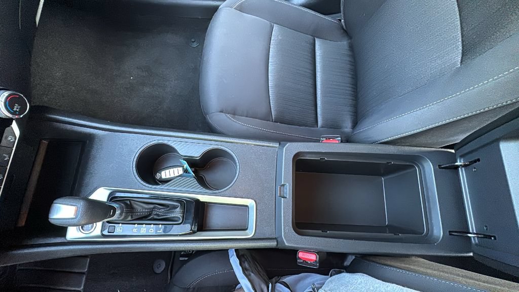 Used 2025 Nissan Altima 2.5 SV FWD image 24