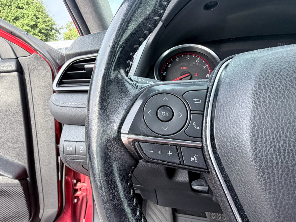 Used 2019 Toyota Camry XSE FWD image 13