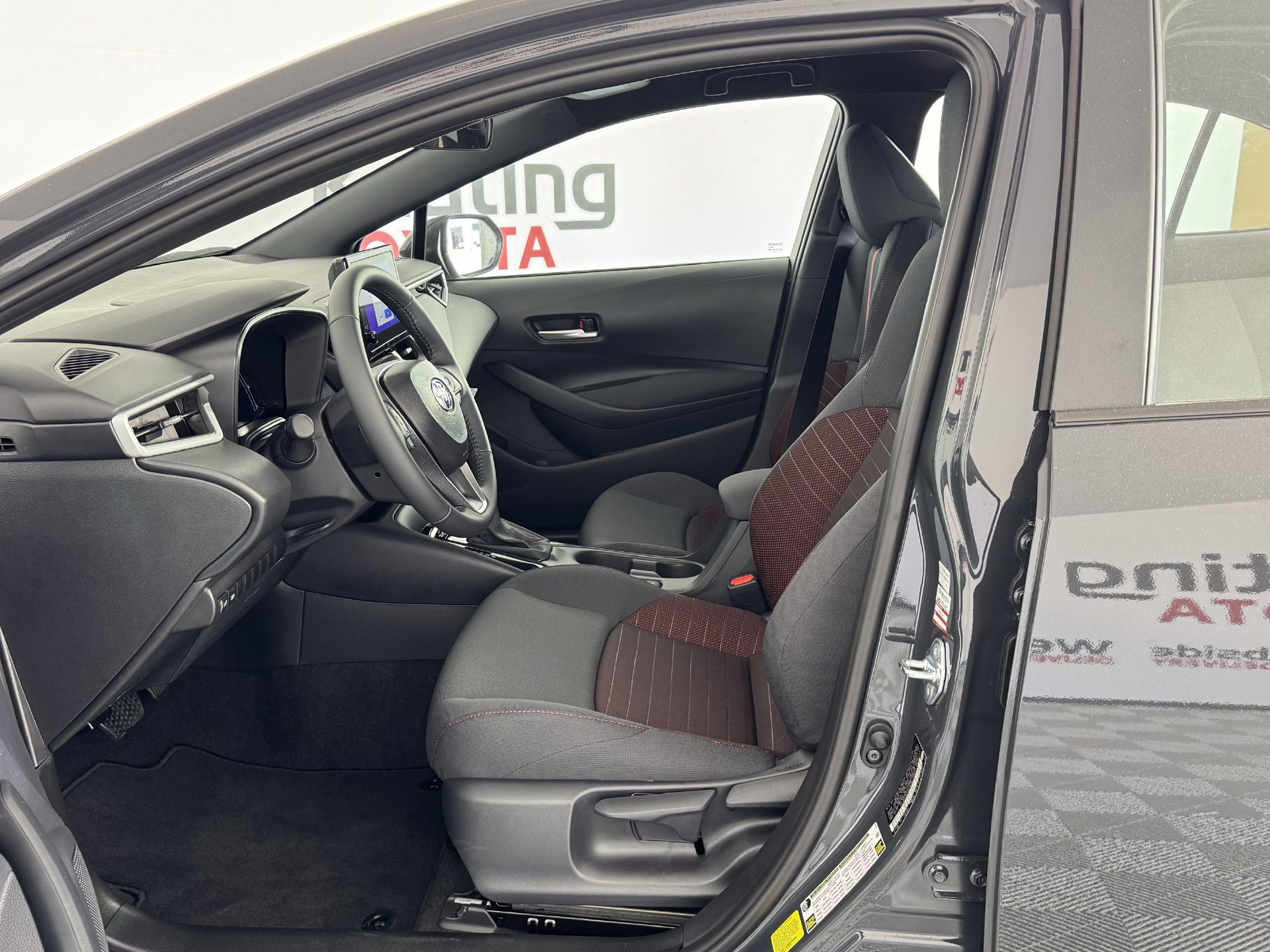 New 2026 Toyota Corolla SE FWD image 5