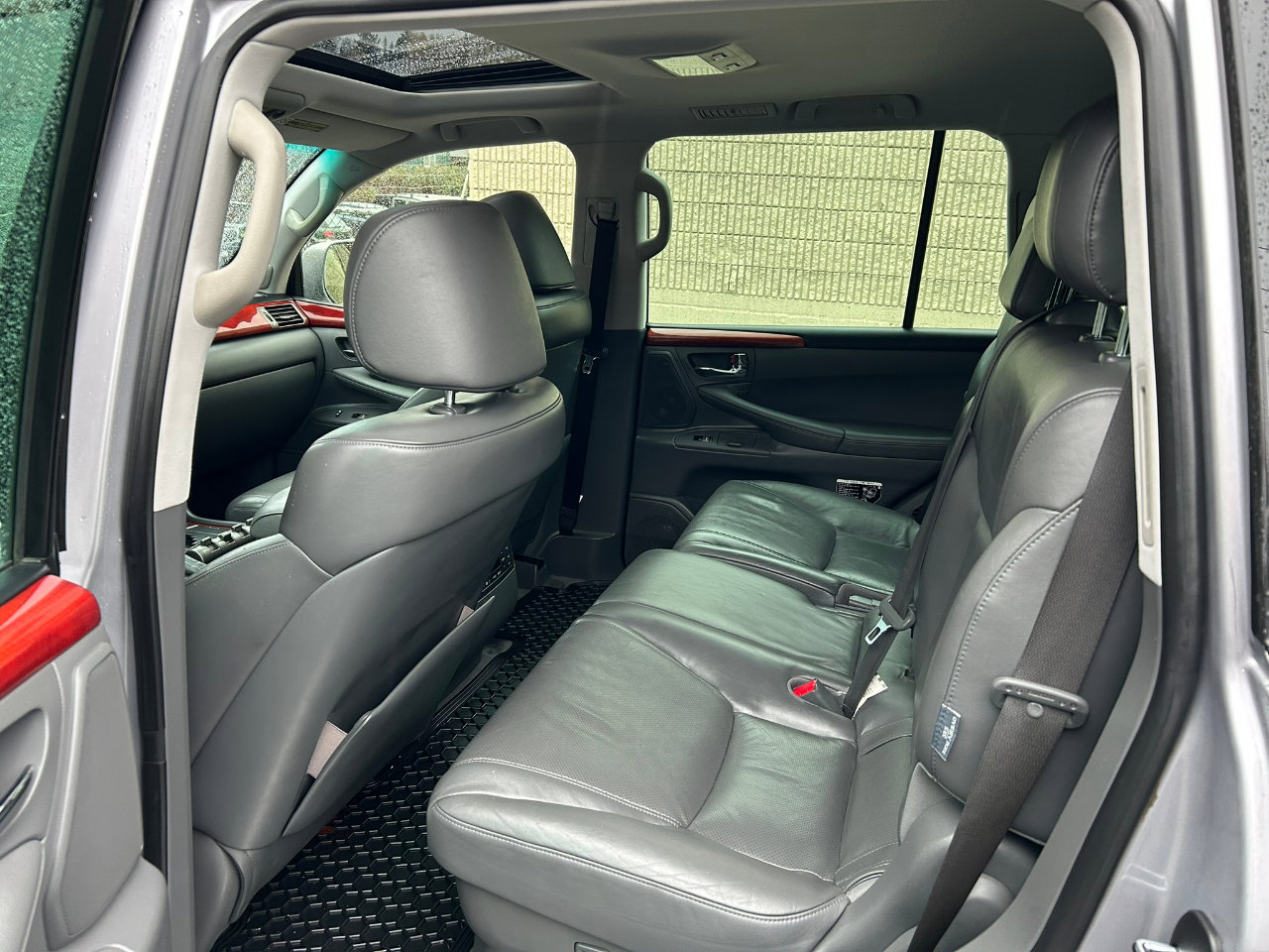 Used 2008 Lexus LX 570 4WD image 14