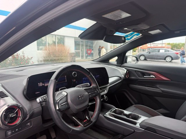 Used 2024 Chevrolet Equinox EV RS FWD image 7