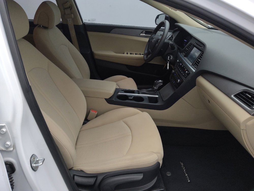 Used 2017 Hyundai Sonata SE image 21