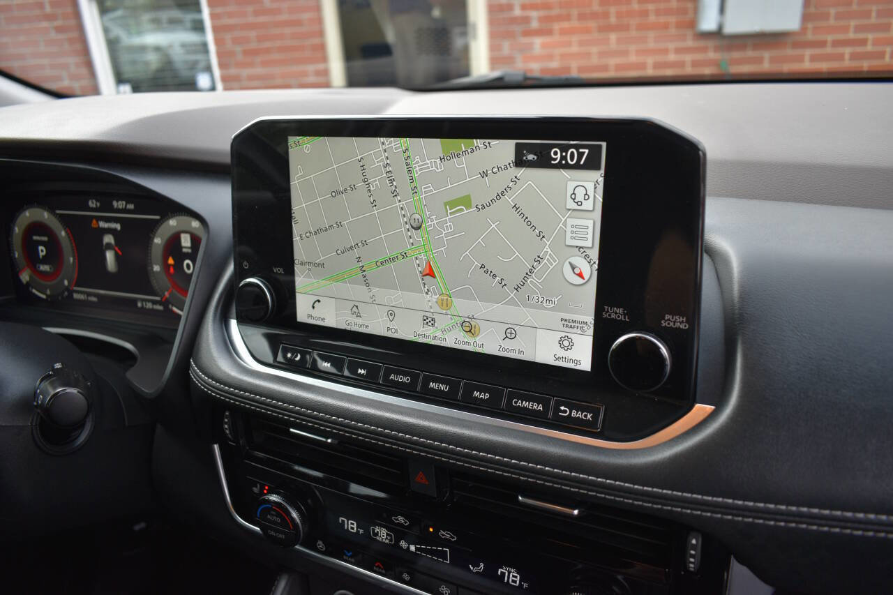 Used 2021 Nissan Rogue Platinum image 24