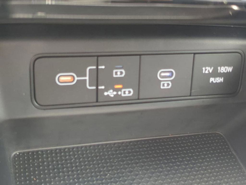 Used 2026 Hyundai Santa Cruz SEL FWD image 18