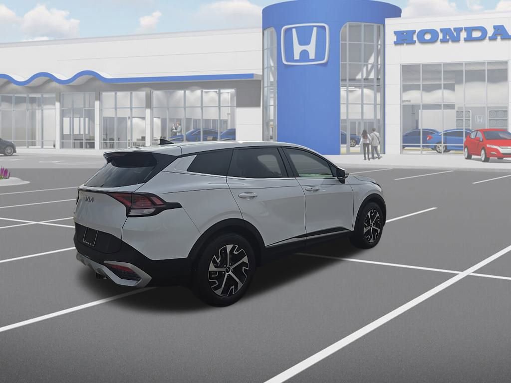 Used 2024 Kia Sportage EX image 9