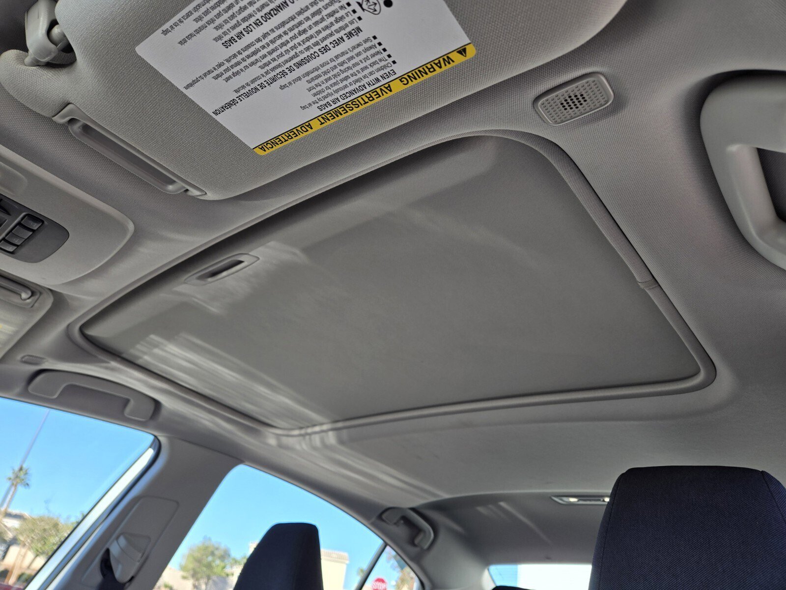 Used 2025 Toyota Camry SE image 12