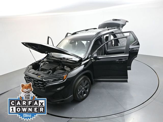 Used 2025 Honda Pilot Sport image 37