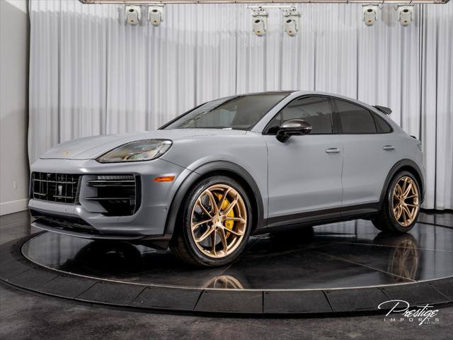 Used 2024 Porsche Cayenne Turbo GT AWD/4WD image 7