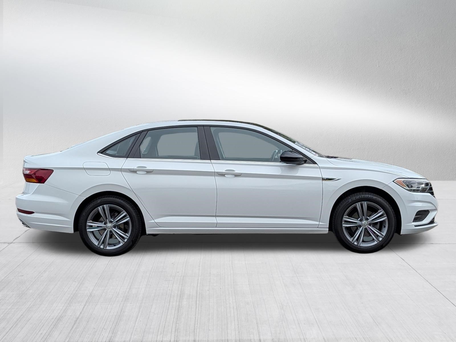 Used 2019 Volkswagen Jetta R-Line FWD image 8