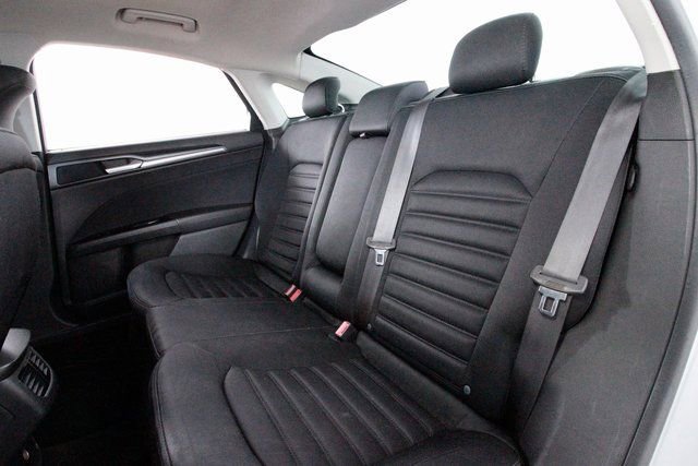 Used 2014 Ford Fusion SE image 28