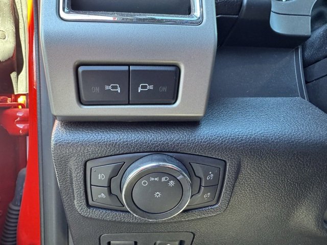 Used 2016 Ford F150 Lariat image 21