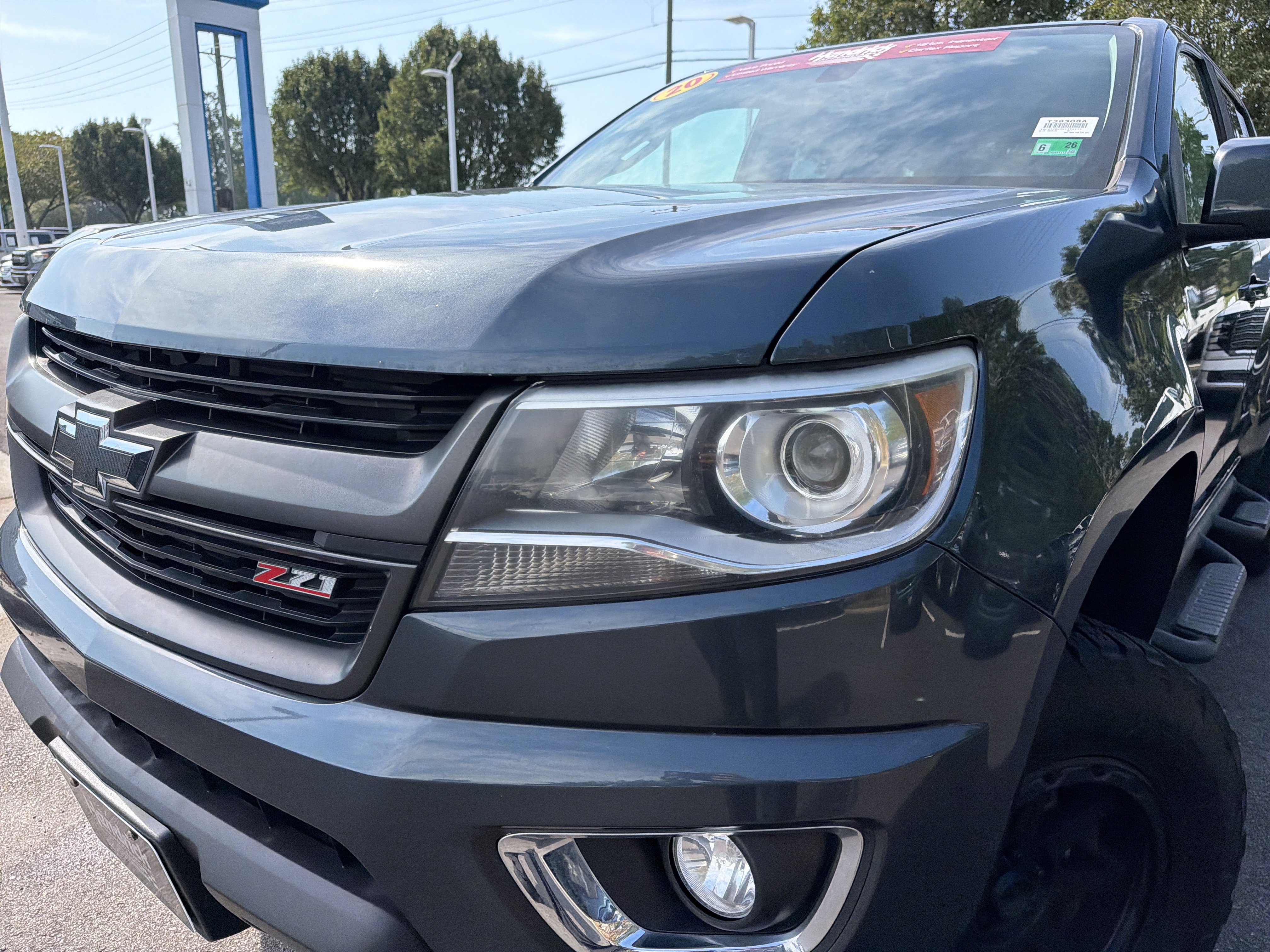 Used 2020 Chevrolet Colorado Z71 AWD/4WD image 6