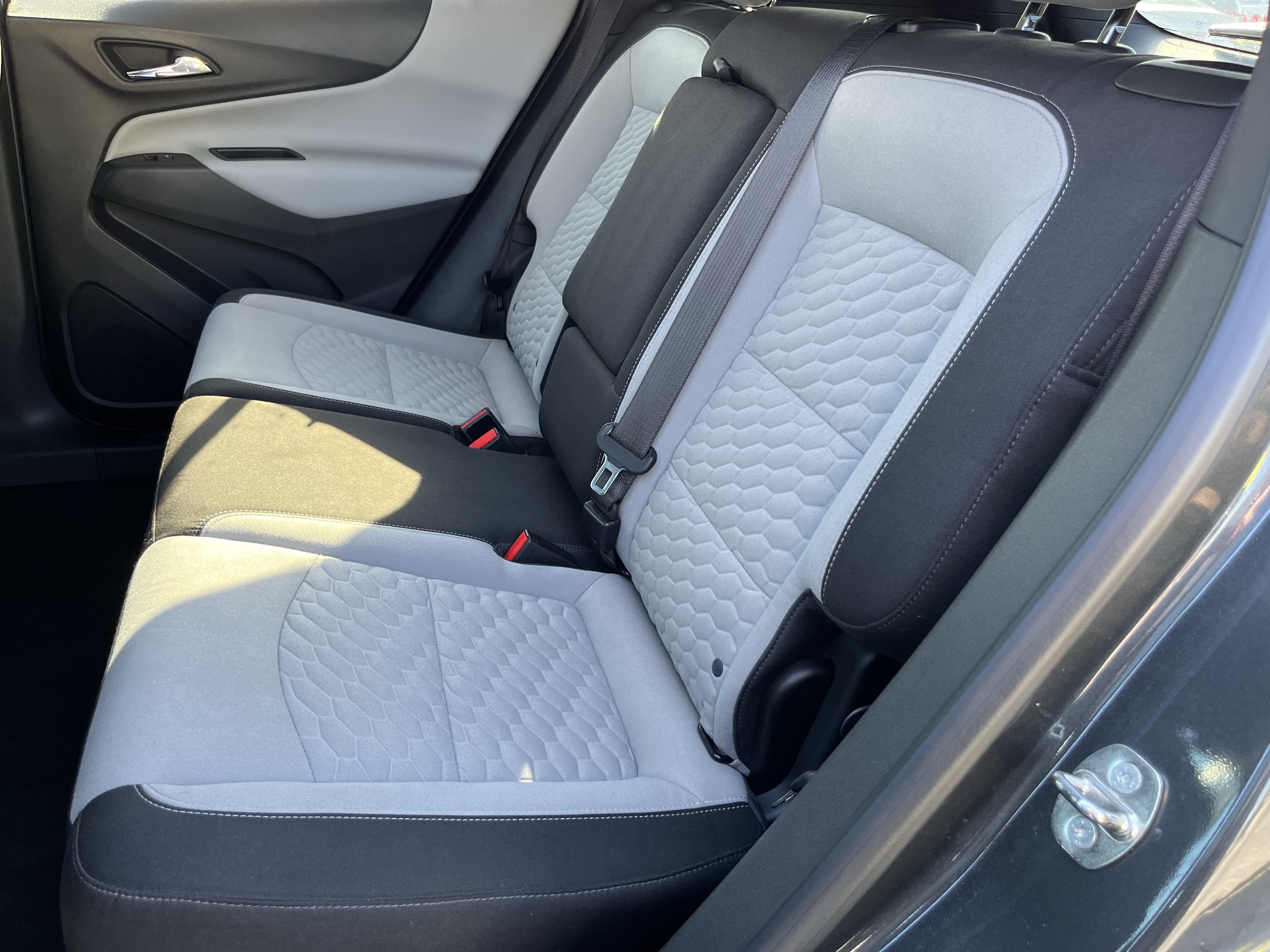 Used 2019 Chevrolet Equinox LS w/ LS Convenience Package AWD/4WD image 15