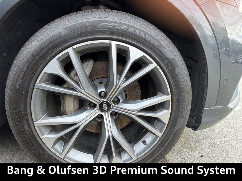 Used 2021 Audi Q8 Premium Plus w/ Premium Plus Package AWD/4WD image 13