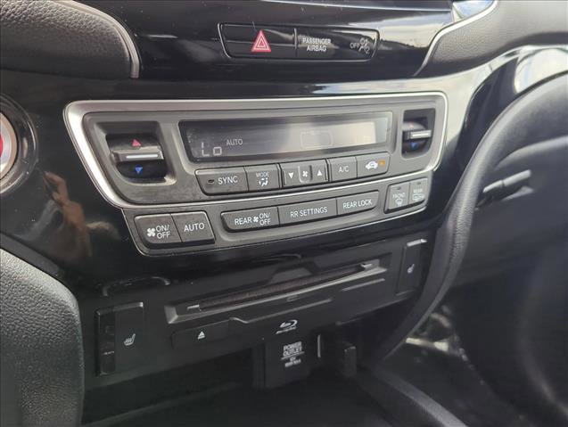 Used 2022 Honda Pilot Touring image 25