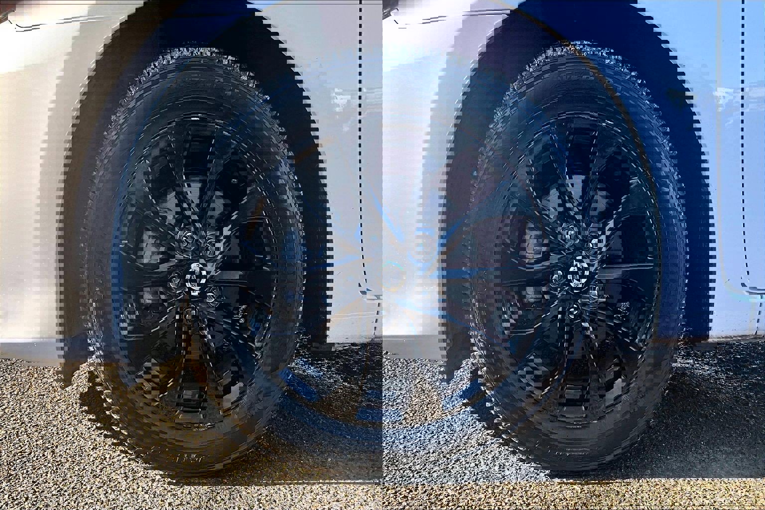 Used 2018 Nissan Sentra S w/ S Midnight Style Package image 8