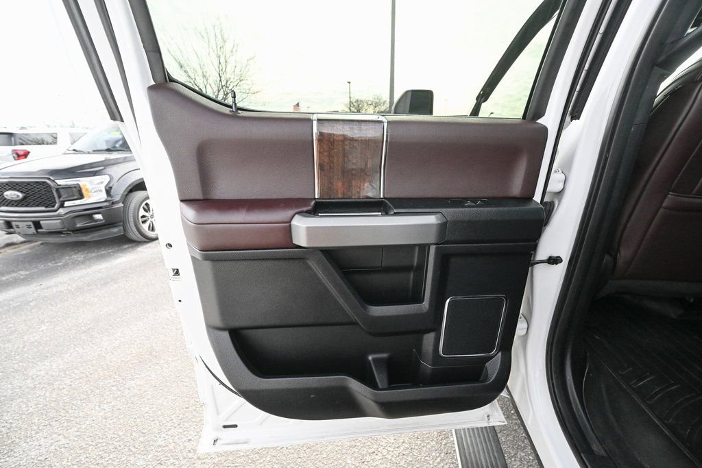 Used 2017 Ford F250 Platinum w/ Platinum Ultimate Package image 23