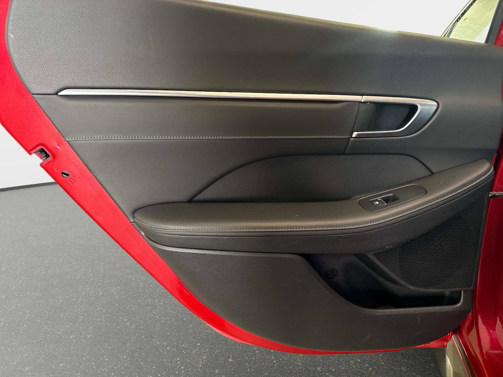 Used 2020 Hyundai Sonata Limited image 11