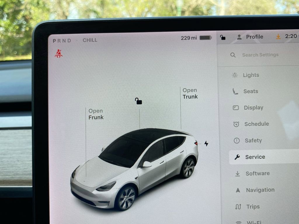 Used 2022 Tesla Model Y Long Range image 26