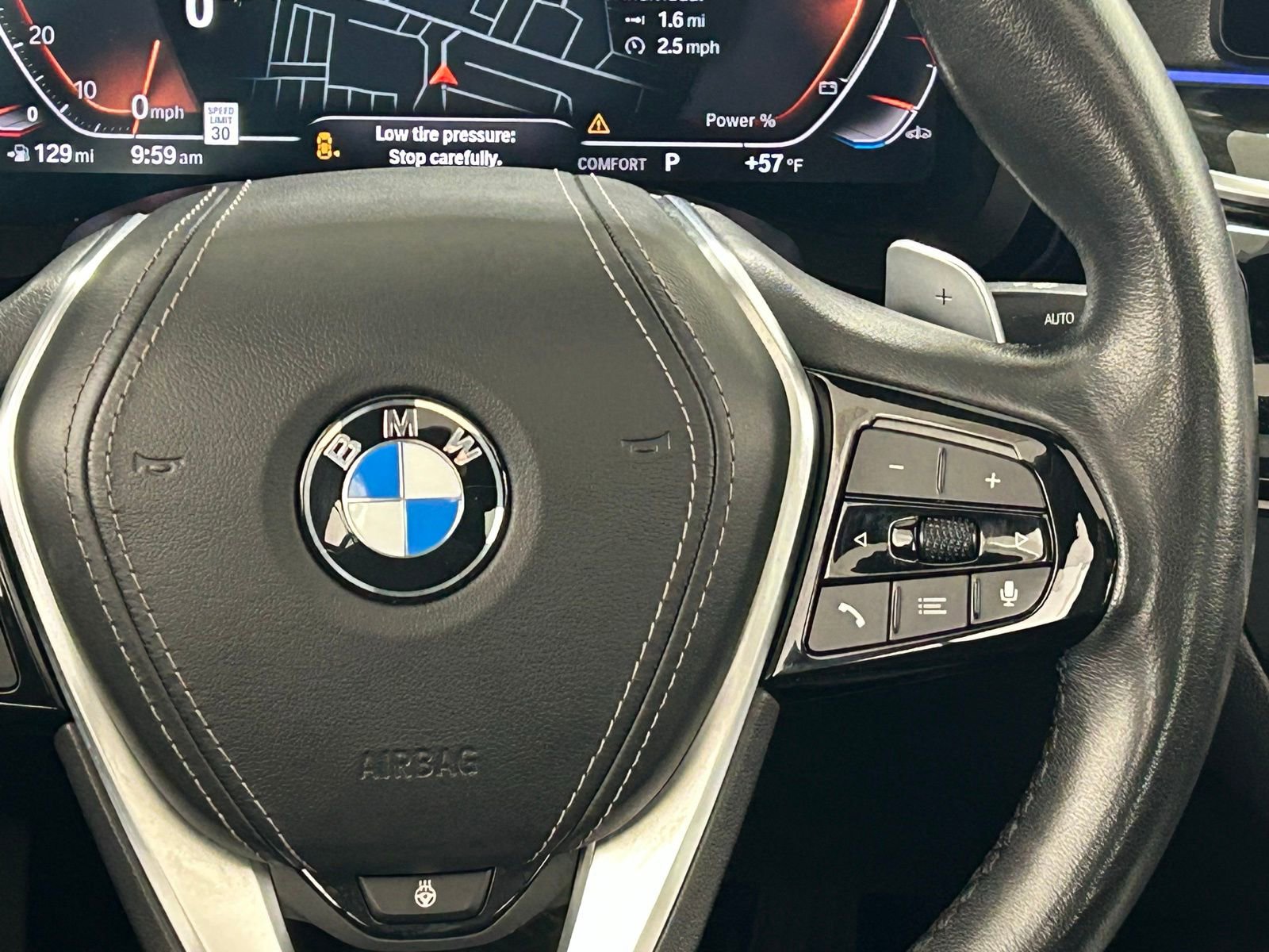 Used 2023 BMW 540i xDrive w/ Premium Package image 13