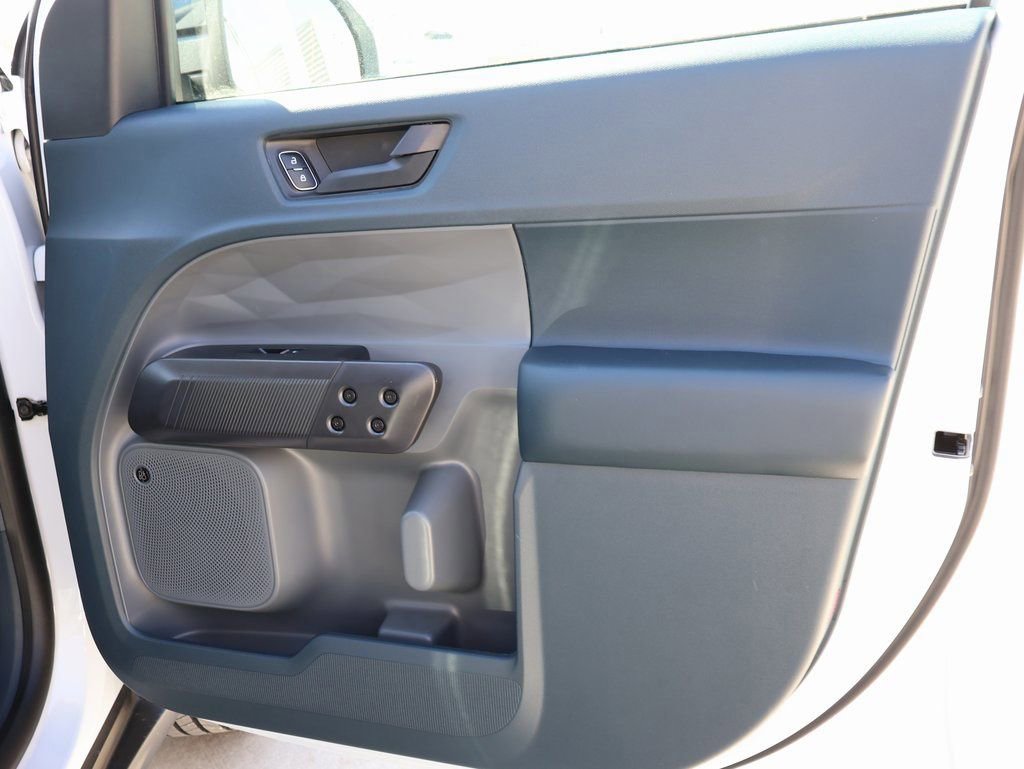 New 2026 Ford Maverick Lariat w/ Black Appearance Package image 9