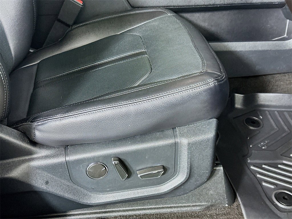 Used 2021 Ford Expedition Max Limited image 23