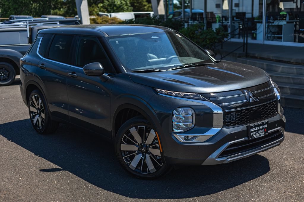 New 2026 Mitsubishi Outlander SE AWD/4WD image 2