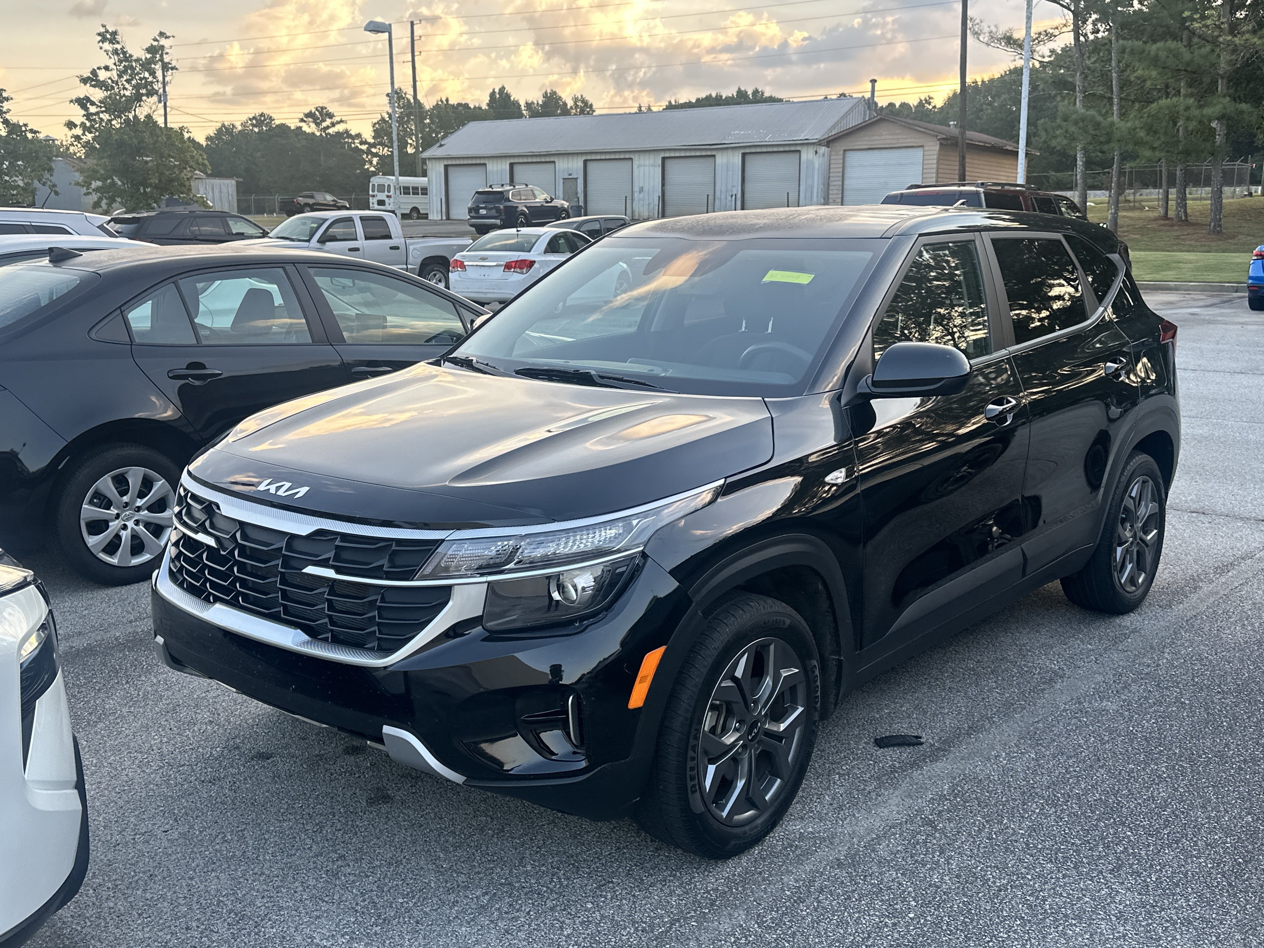Used 2024 Kia Seltos LX