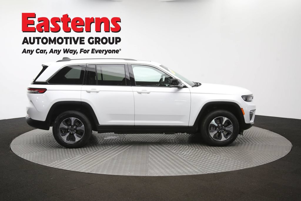 Used 2022 Jeep Grand Cherokee Limited 4xe w/ Luxury Tech Group II AWD/4WD image 49